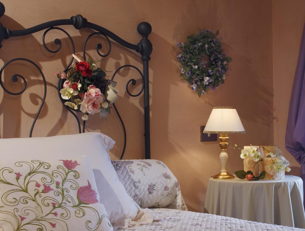 Salvia E Rosmarino Bed & Breakfast Camaiore Bagian luar foto